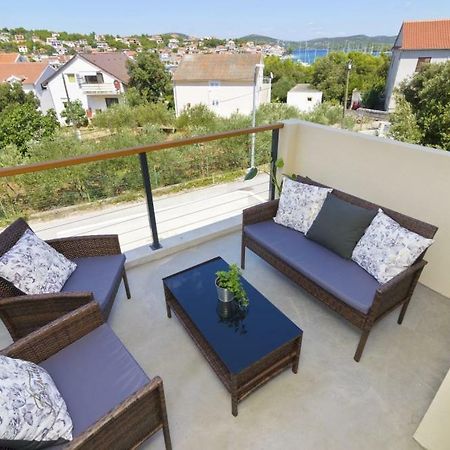 Apartment Dragana, Jezera, Island Murter Exterior photo